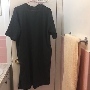 Uniqlo cotton dress tee